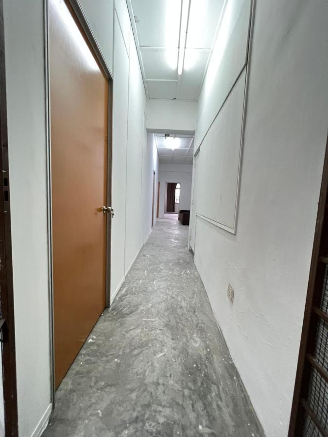 Jiaxin Dormitory - Puteri Wangsa 家馨旅舍 Ulu Tiram Exterior photo