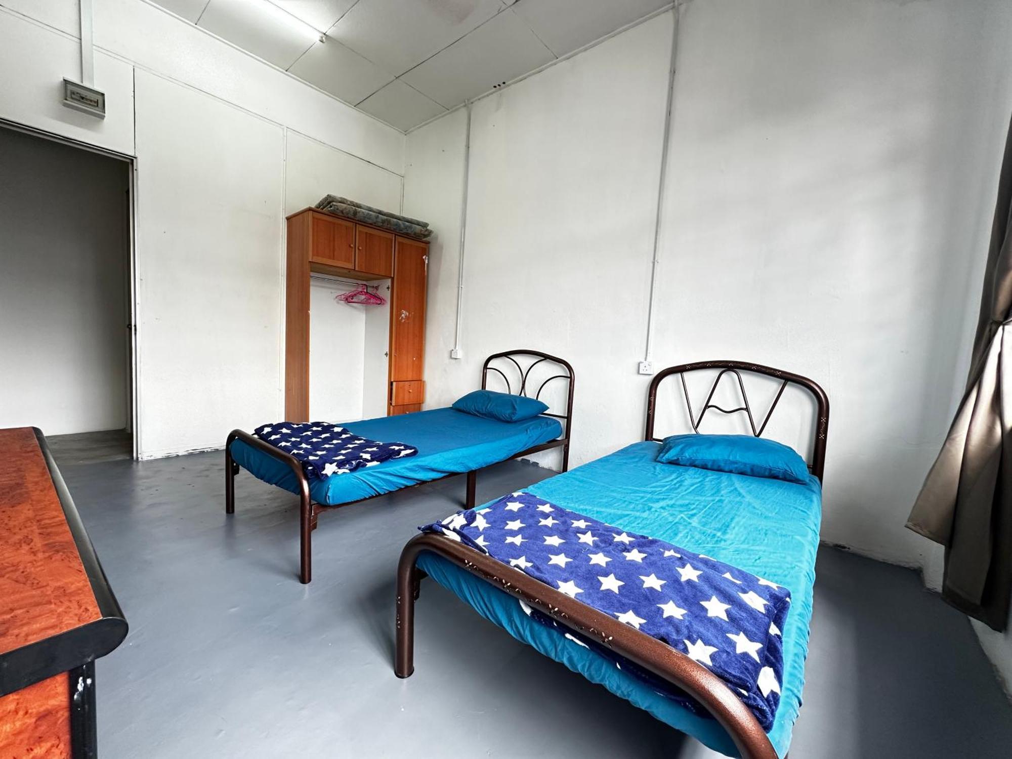 Jiaxin Dormitory - Puteri Wangsa 家馨旅舍 Ulu Tiram Exterior photo