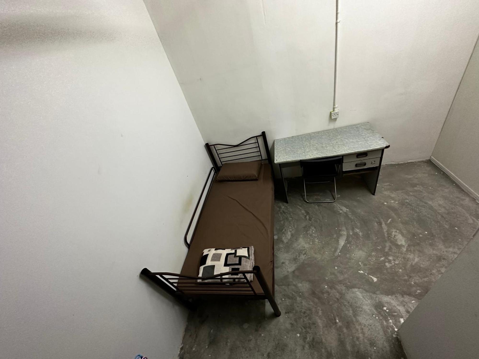 Jiaxin Dormitory - Puteri Wangsa 家馨旅舍 Ulu Tiram Exterior photo