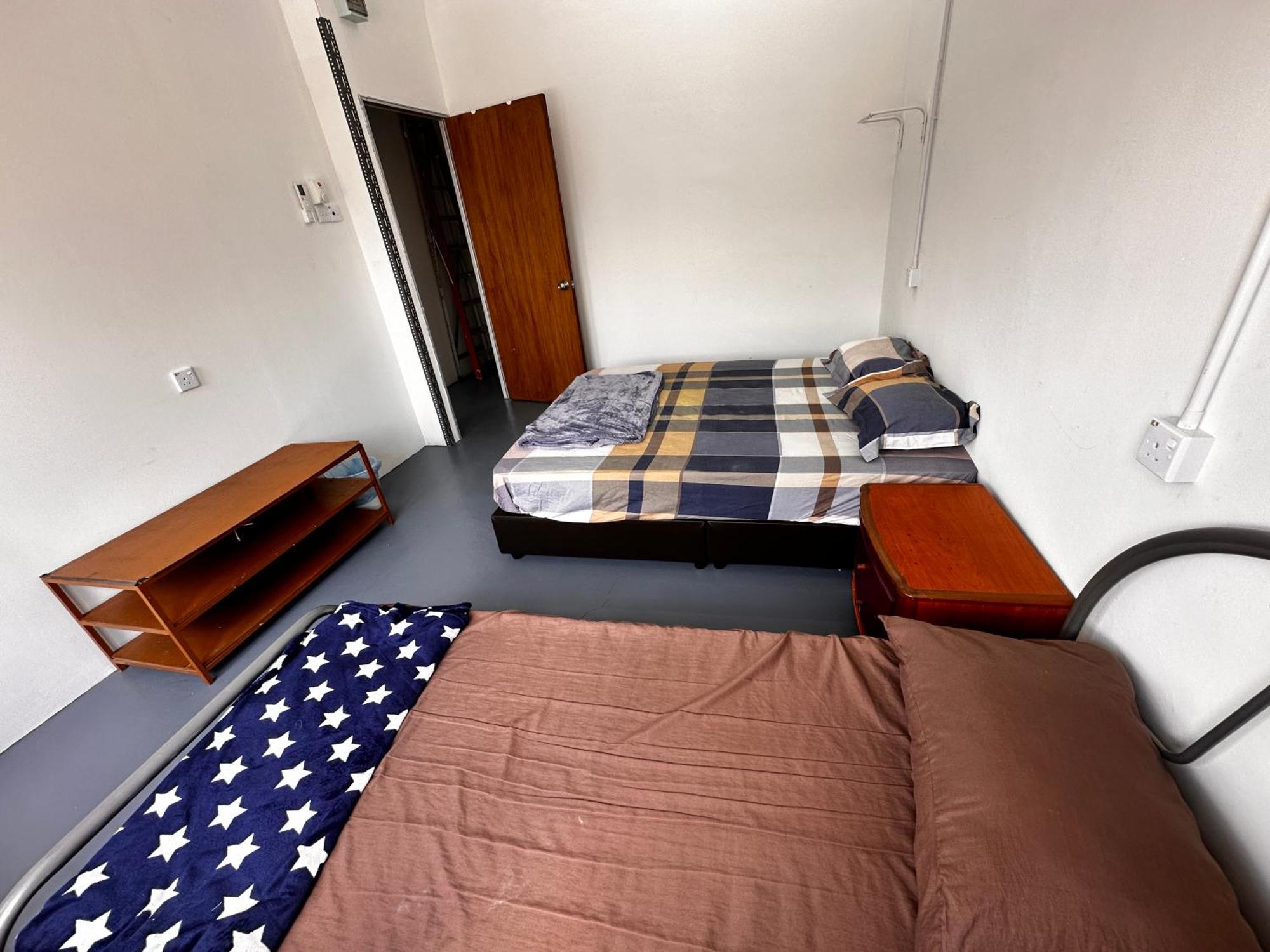 Jiaxin Dormitory - Puteri Wangsa 家馨旅舍 Ulu Tiram Exterior photo