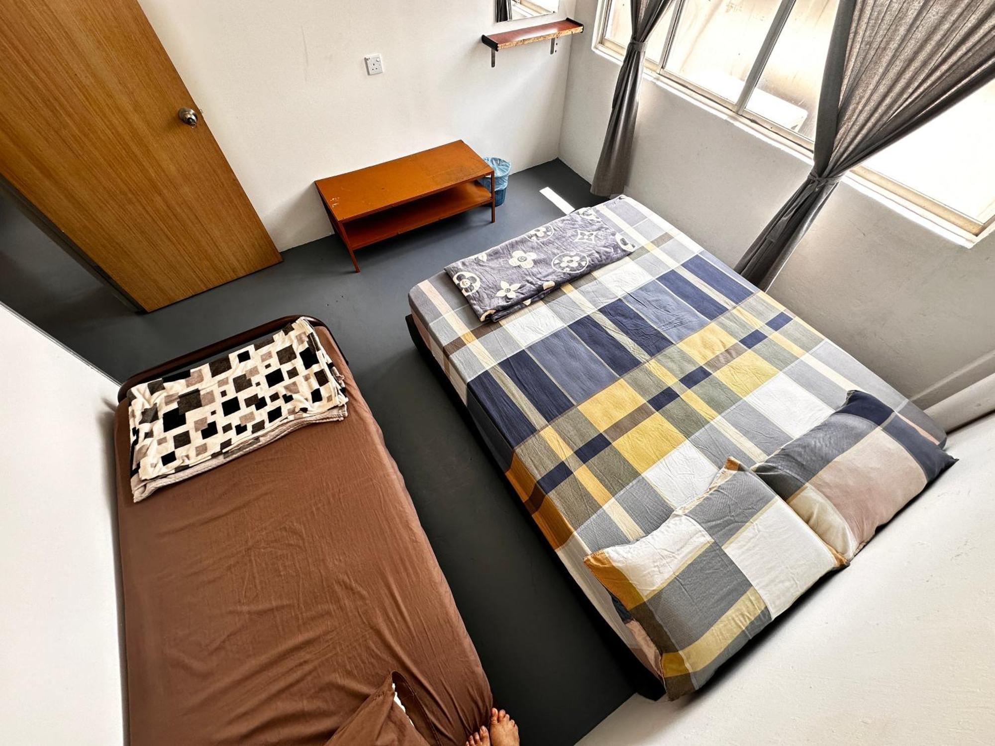 Jiaxin Dormitory - Puteri Wangsa 家馨旅舍 Ulu Tiram Exterior photo