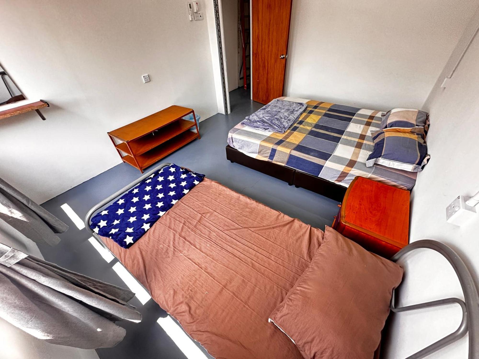 Jiaxin Dormitory - Puteri Wangsa 家馨旅舍 Ulu Tiram Exterior photo