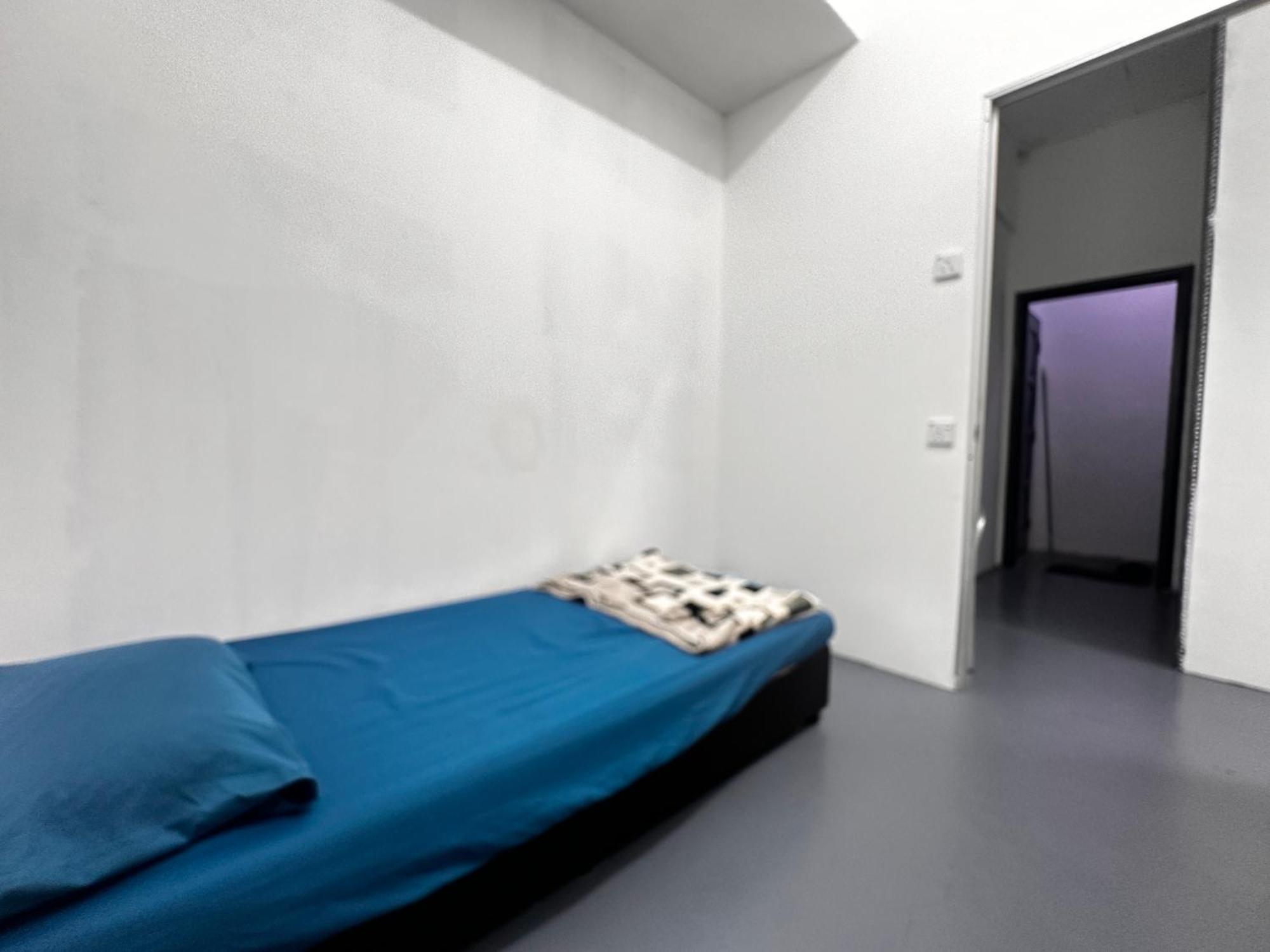 Jiaxin Dormitory - Puteri Wangsa 家馨旅舍 Ulu Tiram Exterior photo