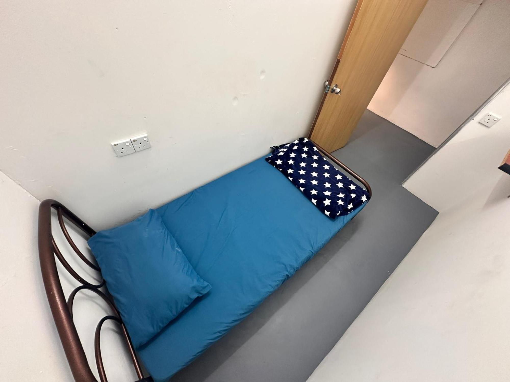 Jiaxin Dormitory - Puteri Wangsa 家馨旅舍 Ulu Tiram Exterior photo